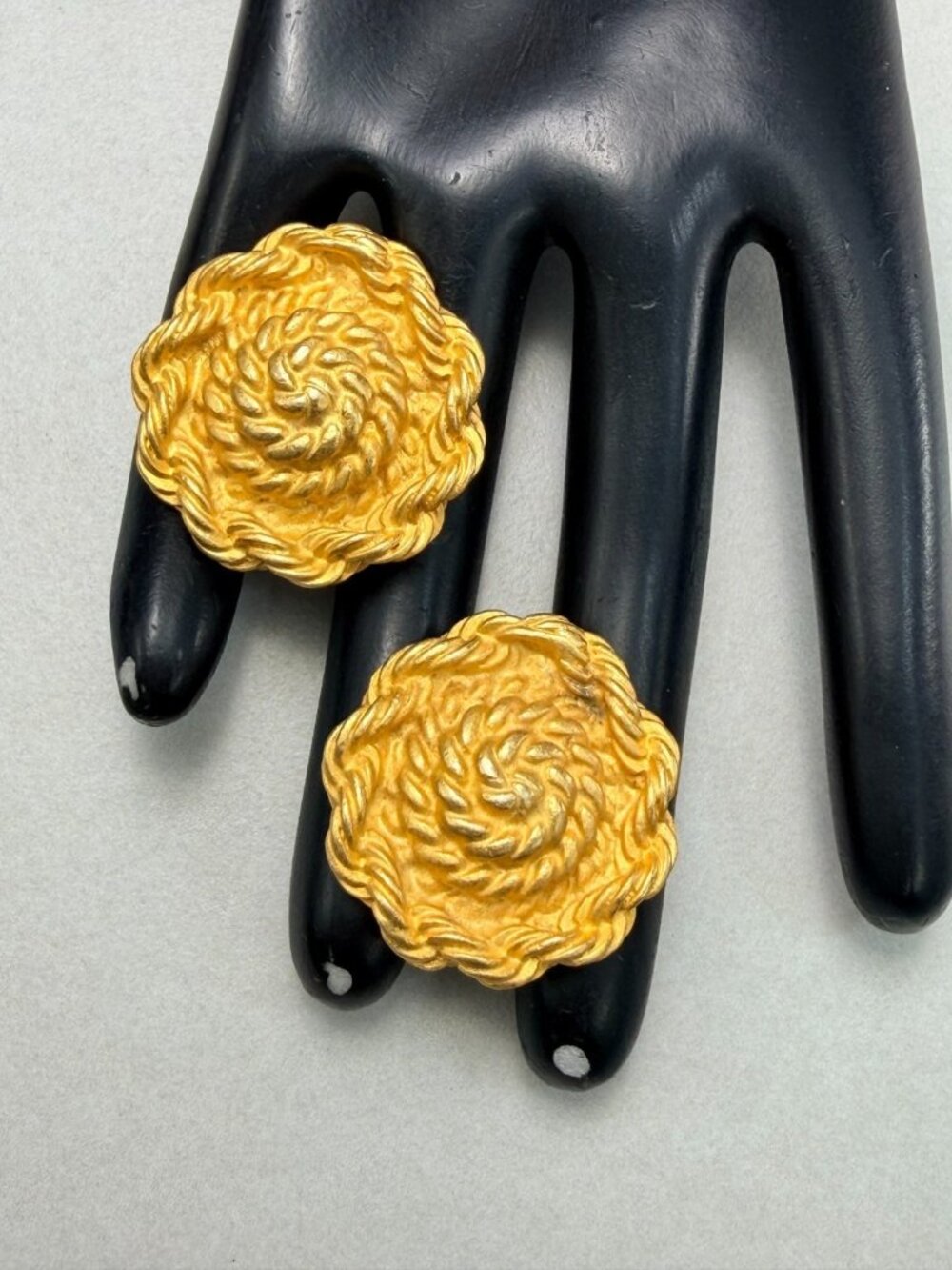 Vintage Gold Tone Sculptural Clip On Earrings Classic Statement